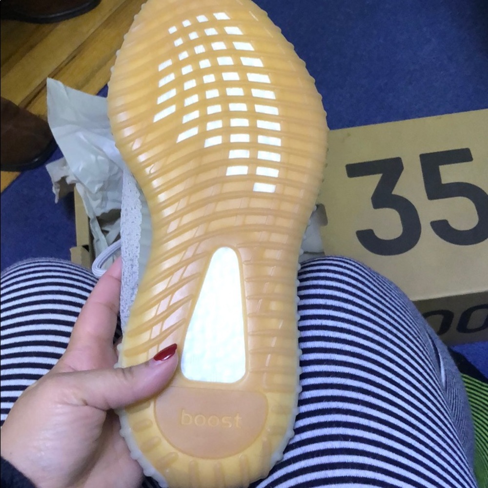 Authentic yeezy - Picture 5 of 5